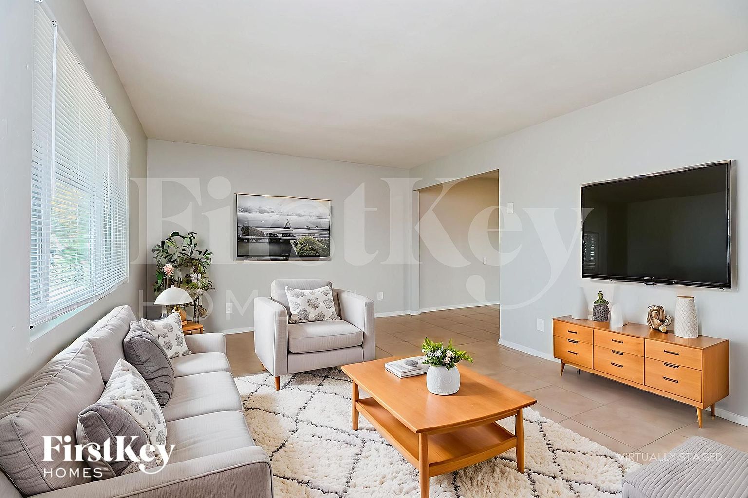 2049 E 3rd Dr photo 3