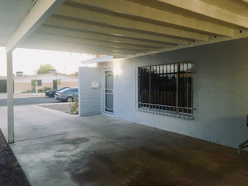 2406 E Alpine Ave photo 4