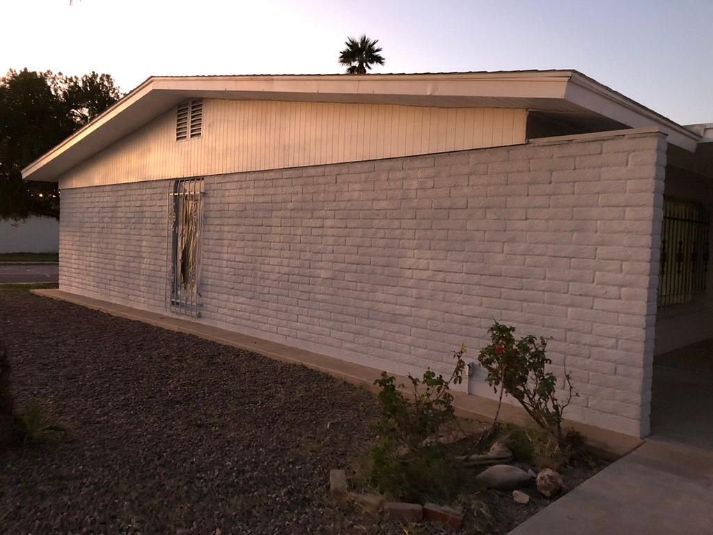 2406 E Alpine Ave photo 3