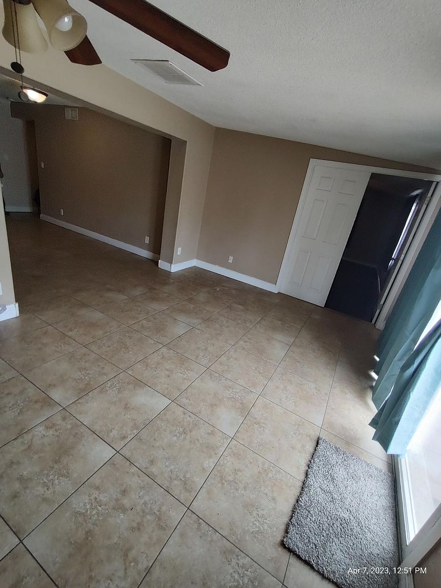955 S 33rd Pl photo 5
