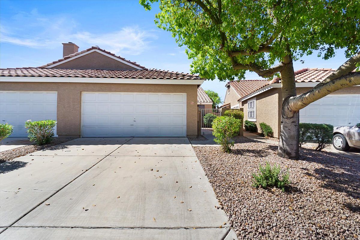 3510 E Hampton Ave photo 2