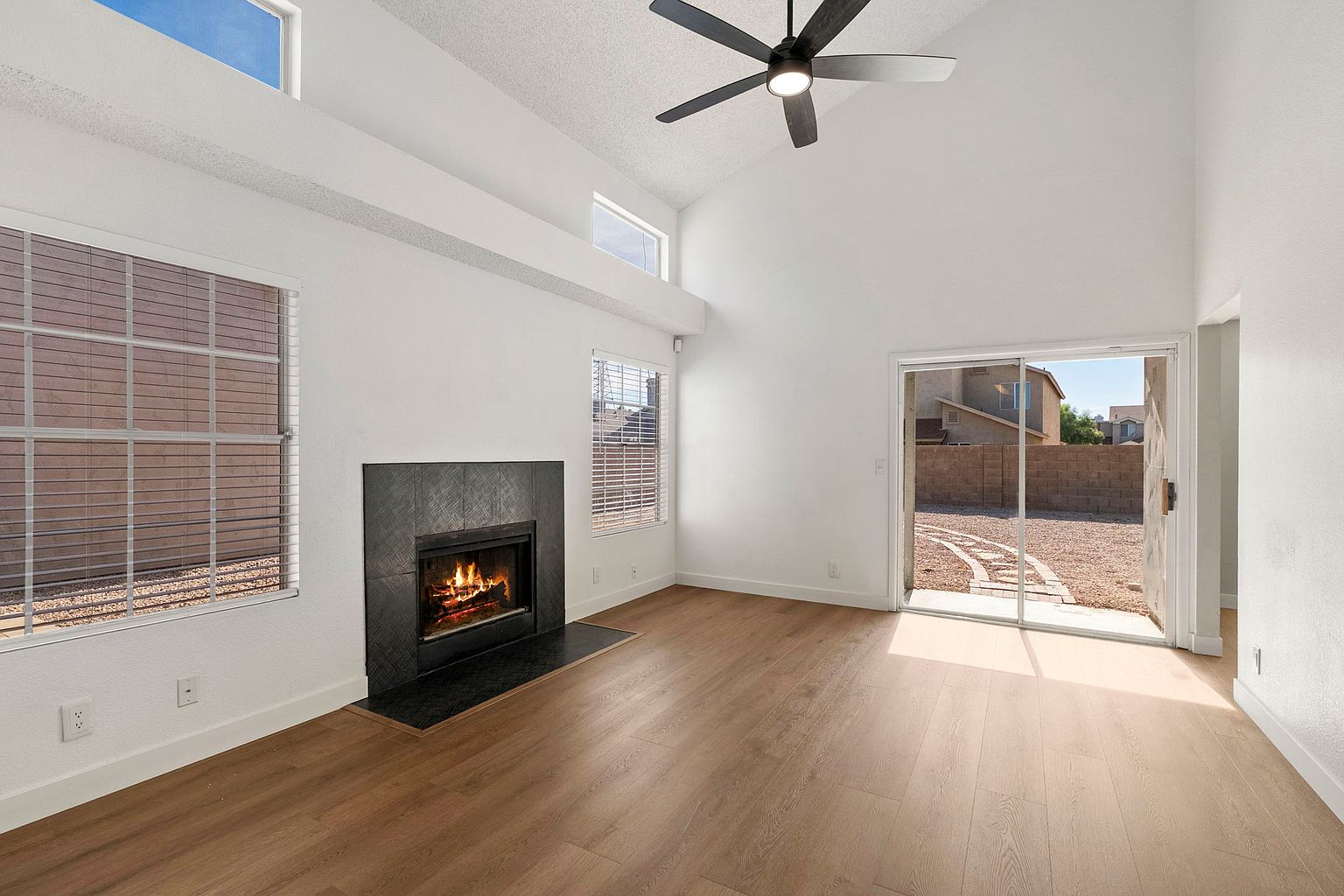1811 S 39th St Mesa, AZ 85206 photo 4