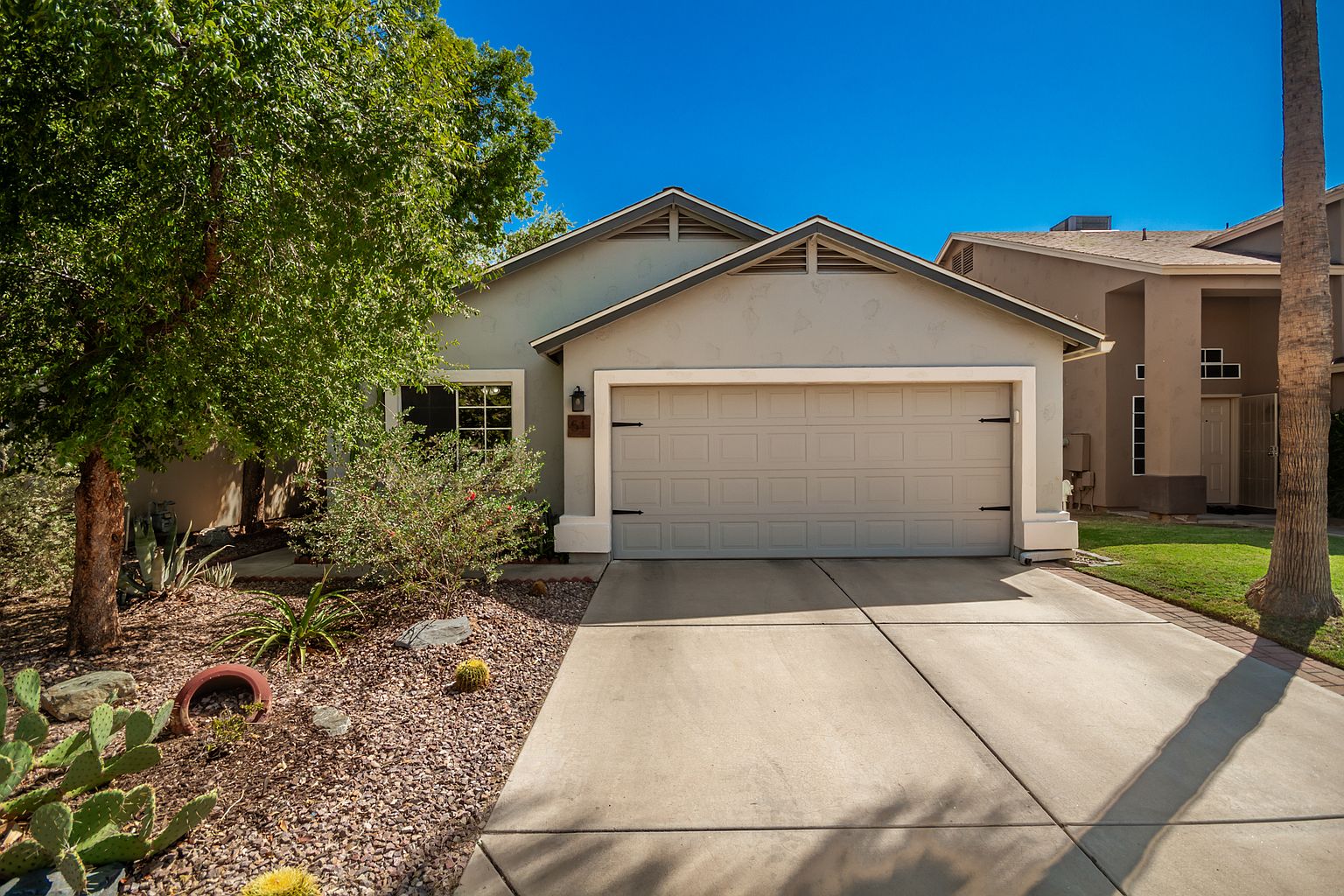 1811 S 39th St Mesa, AZ 85206 photo 3