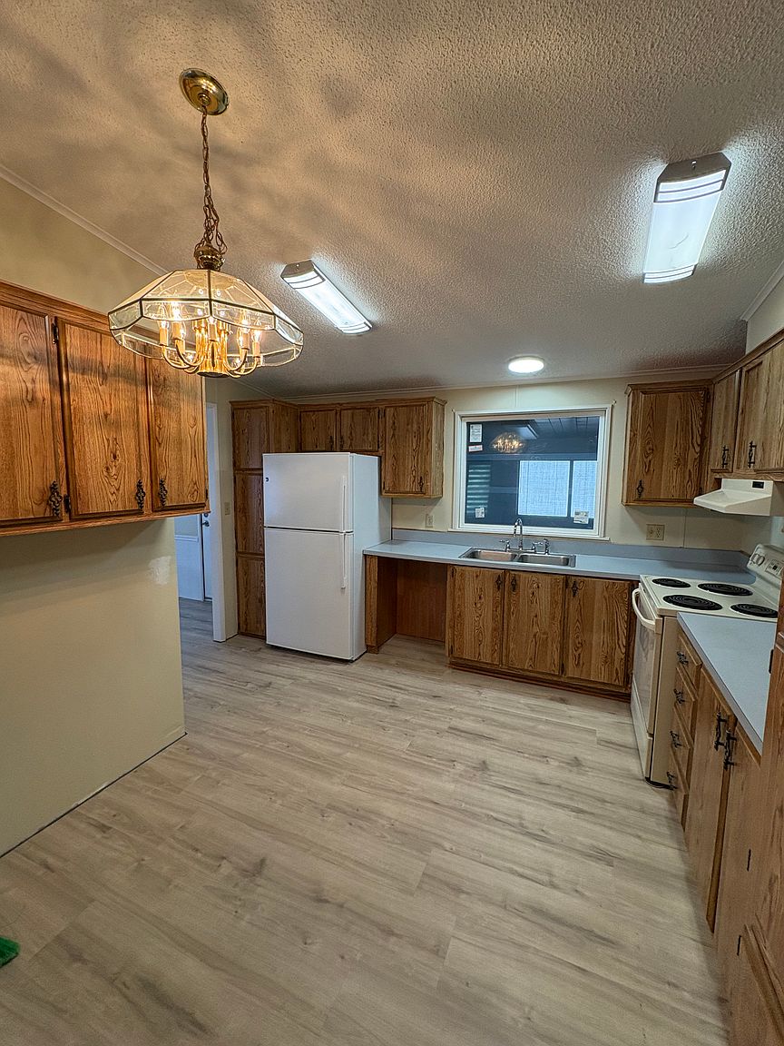 5553 E Baywood Ave photo 4