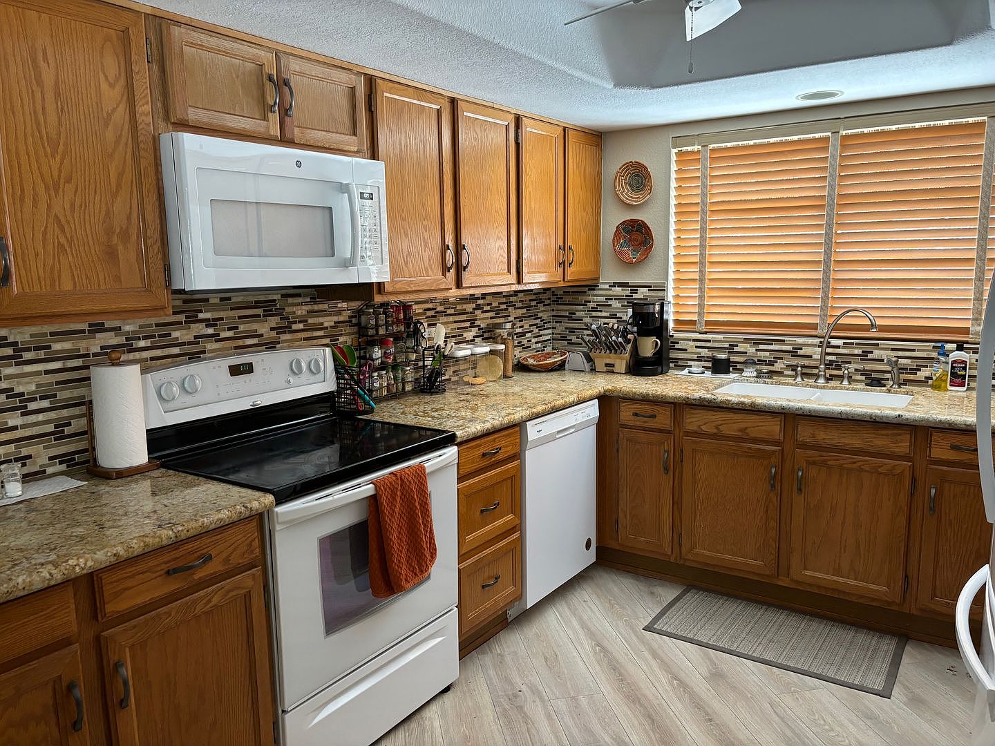 1808 Leisure World Mesa, AZ 85206 photo 5