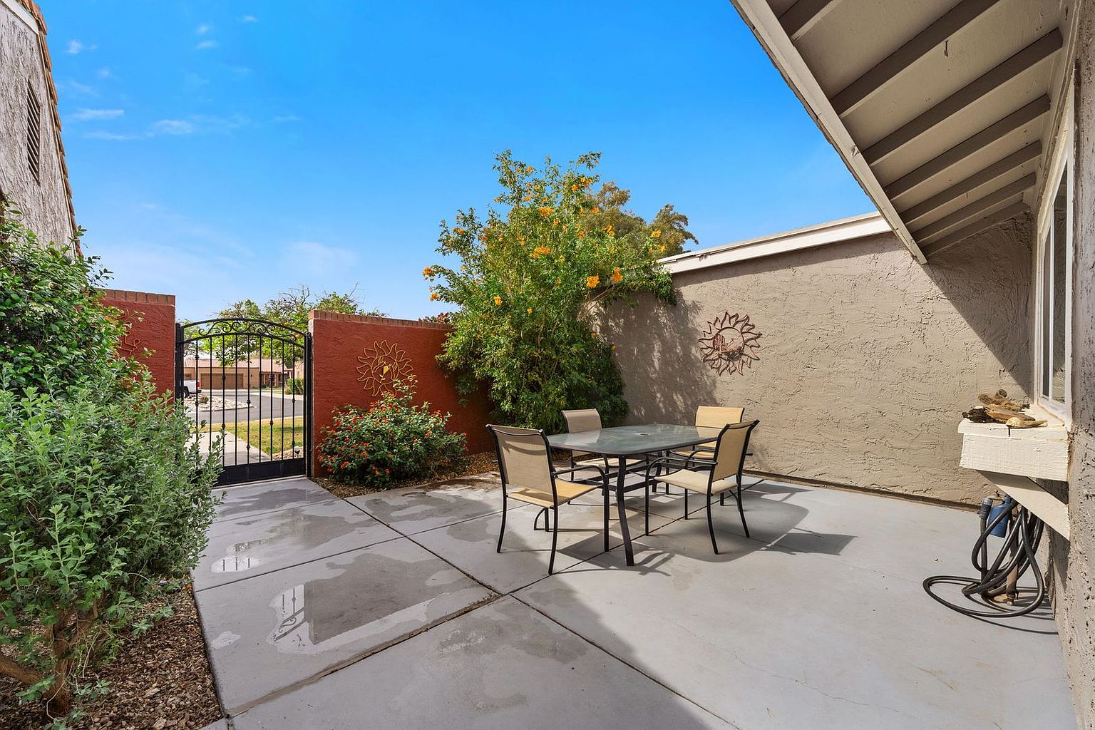283 Leisure World photo 5