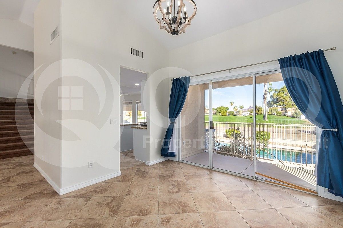 6638 E Melrose St photo 5