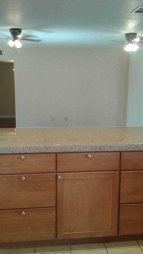 6210 E Camelot Dr photo 4