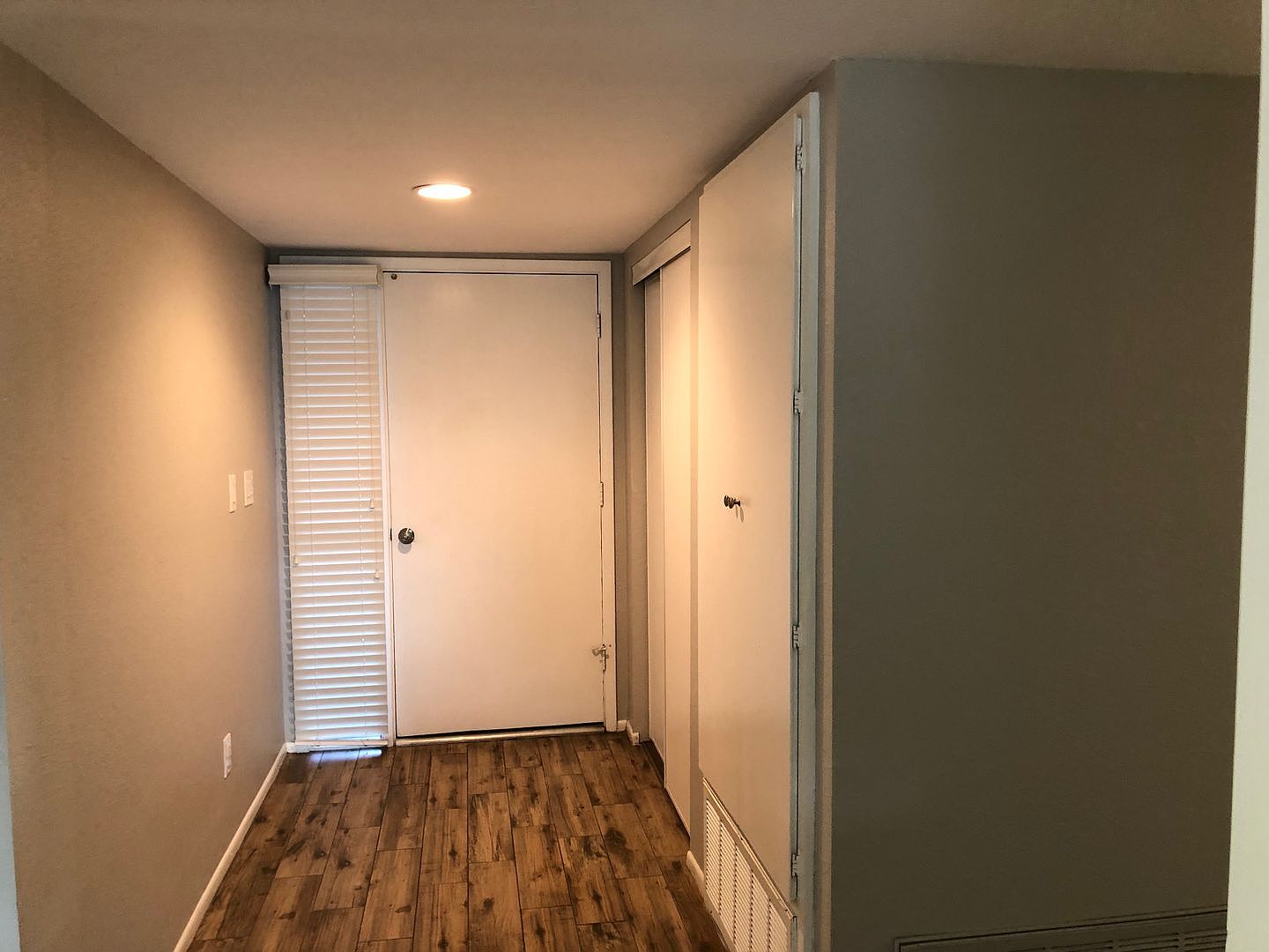574 Leisure World Mesa, AZ 85206 photo 3
