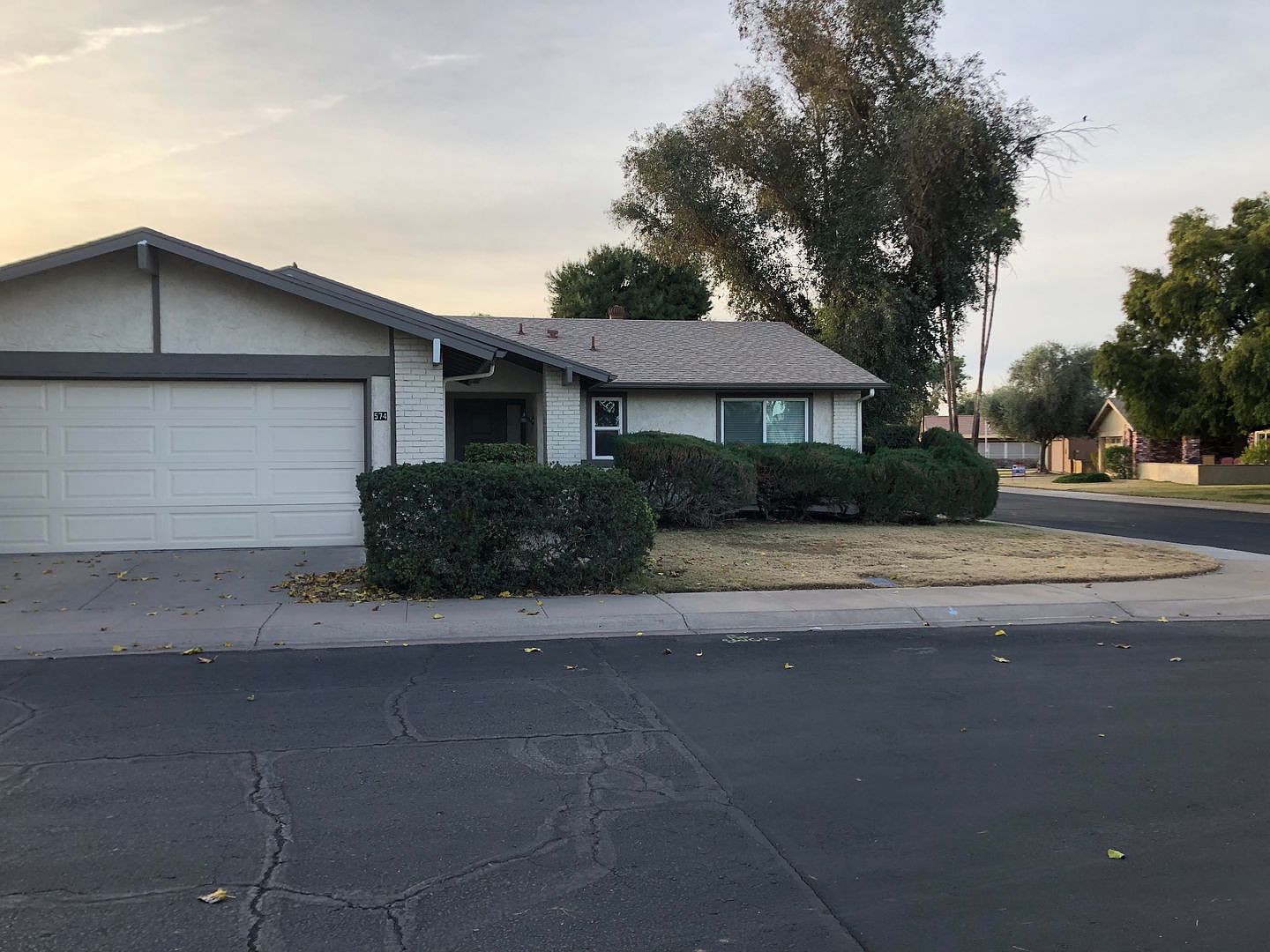 574 Leisure World Mesa, AZ 85206 photo 2