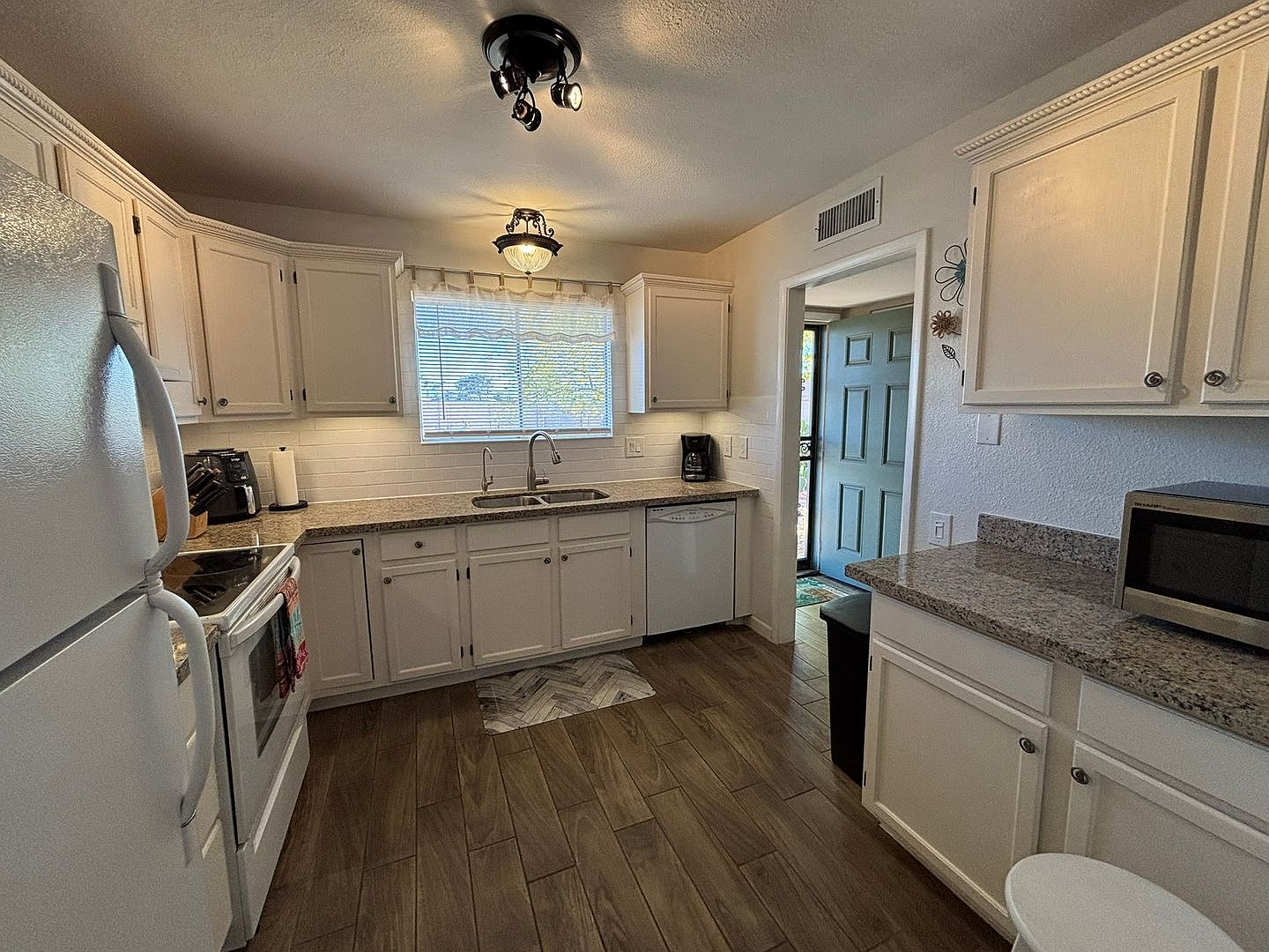729 Leisure World Mesa, AZ 85206 photo 4