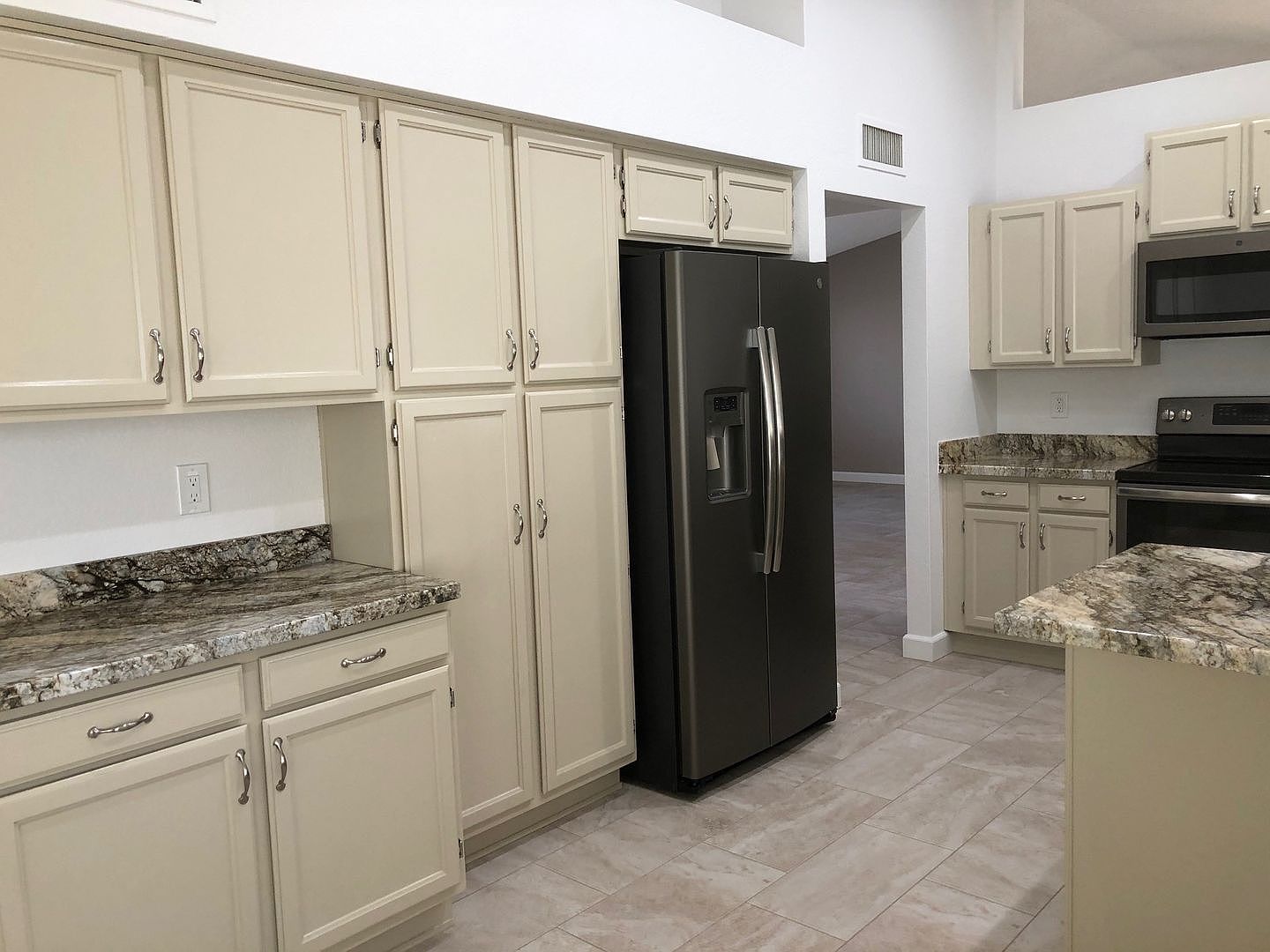 2343 Leisure World Mesa, AZ 85206 photo 3