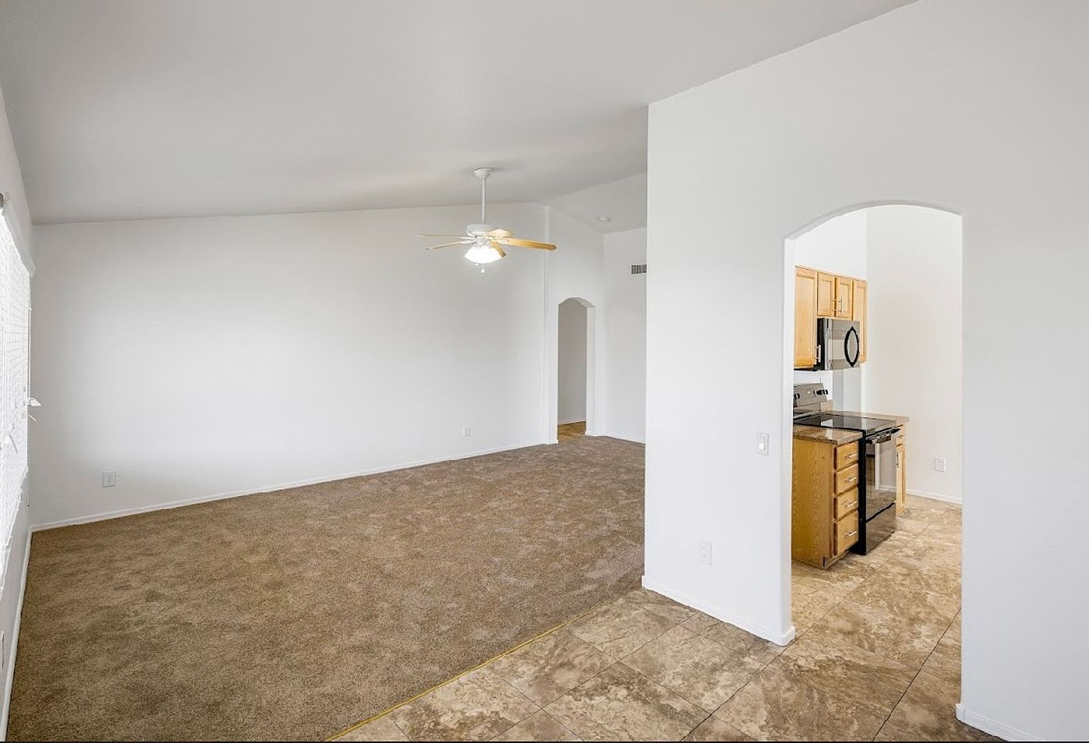 3106 N Sea Pines Mesa, AZ 85215 photo 3