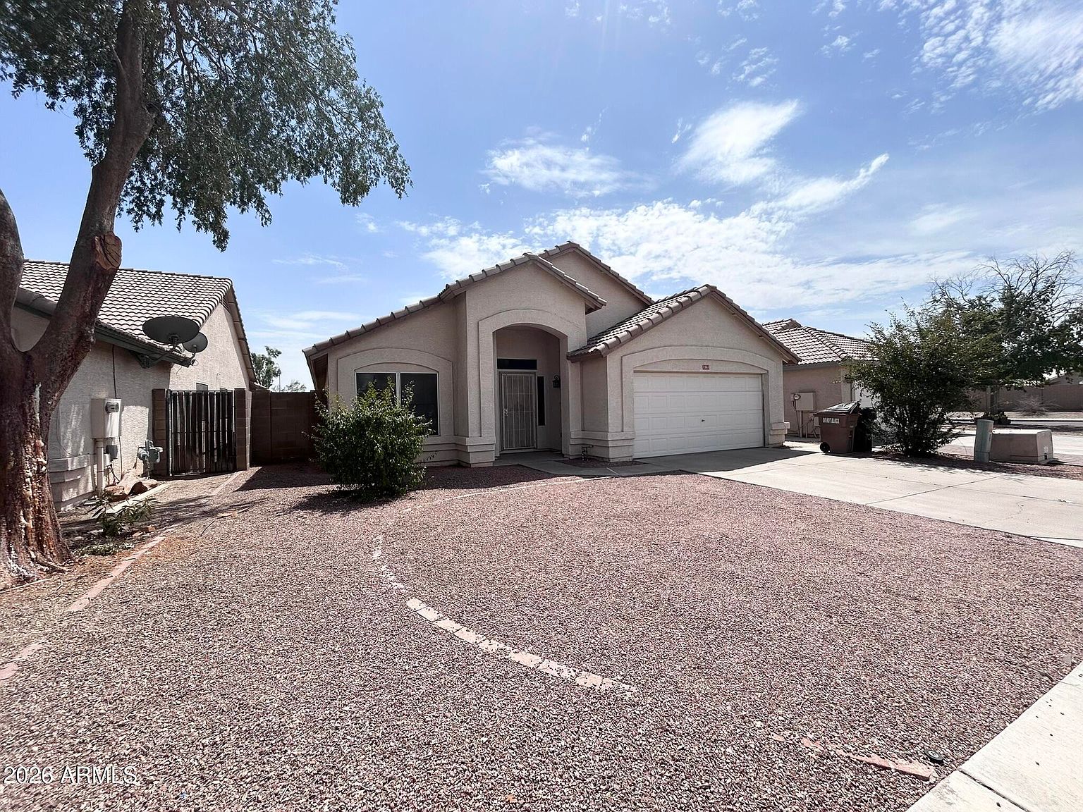 7561 W Cameron Dr photo 3