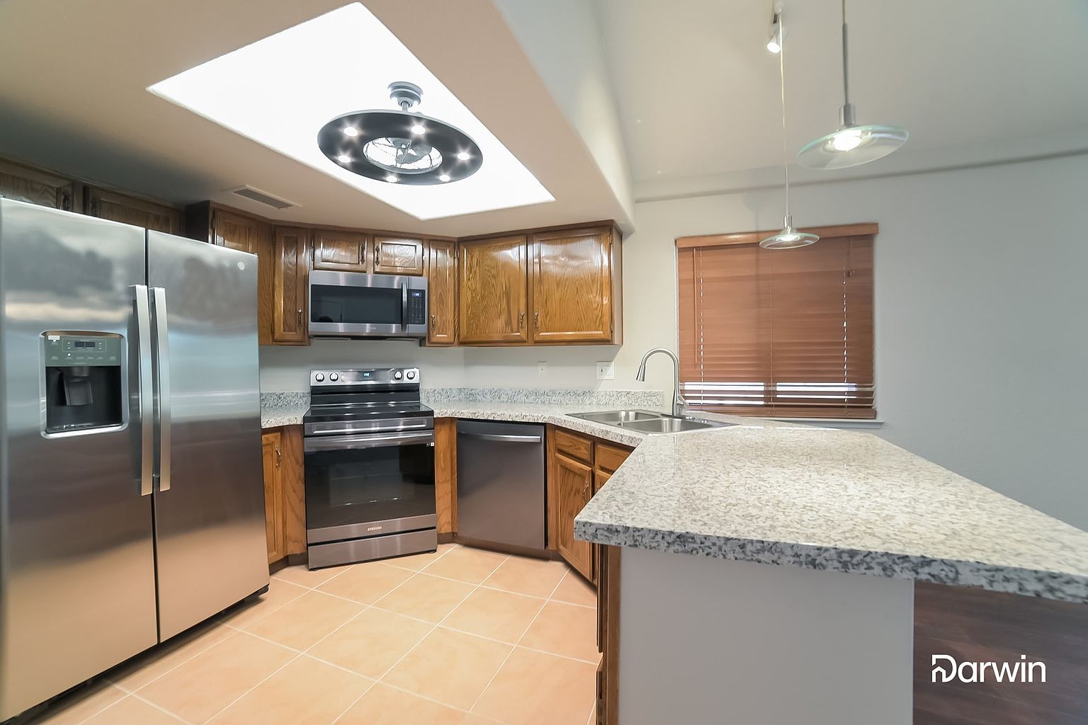 7738 W Jenan Dr photo 2