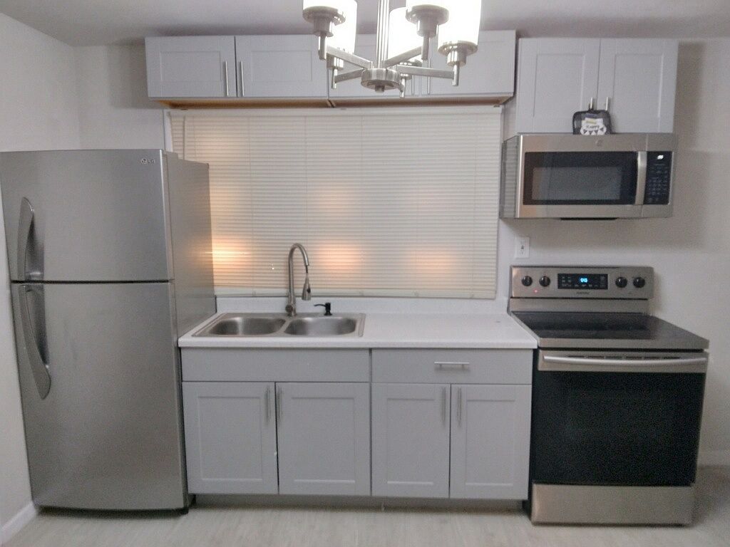 8280 W Madison St photo 4