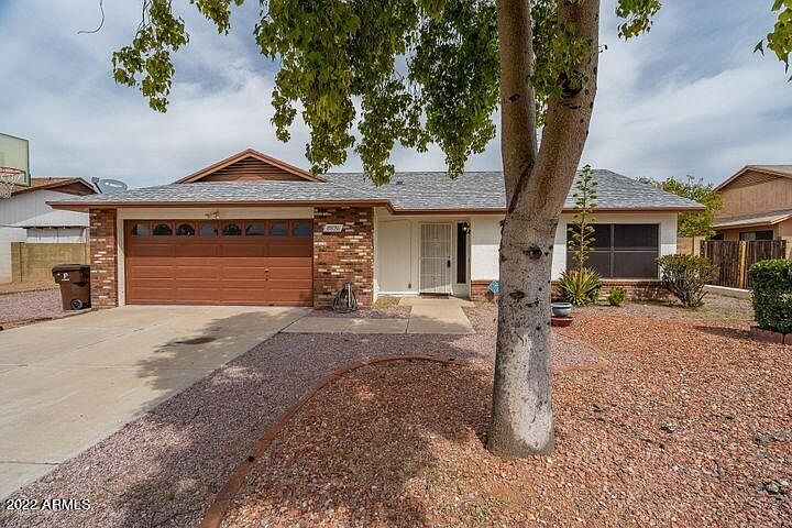 8826 W Diana Ave Peoria, AZ 85345 photo 2
