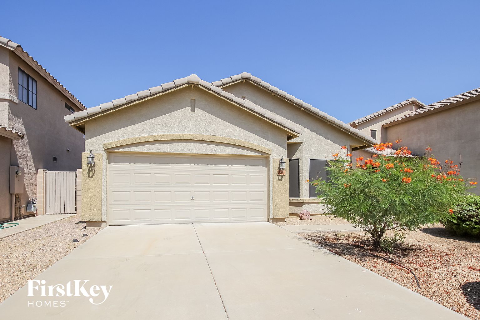 8764 W Laurel Ln photo 3