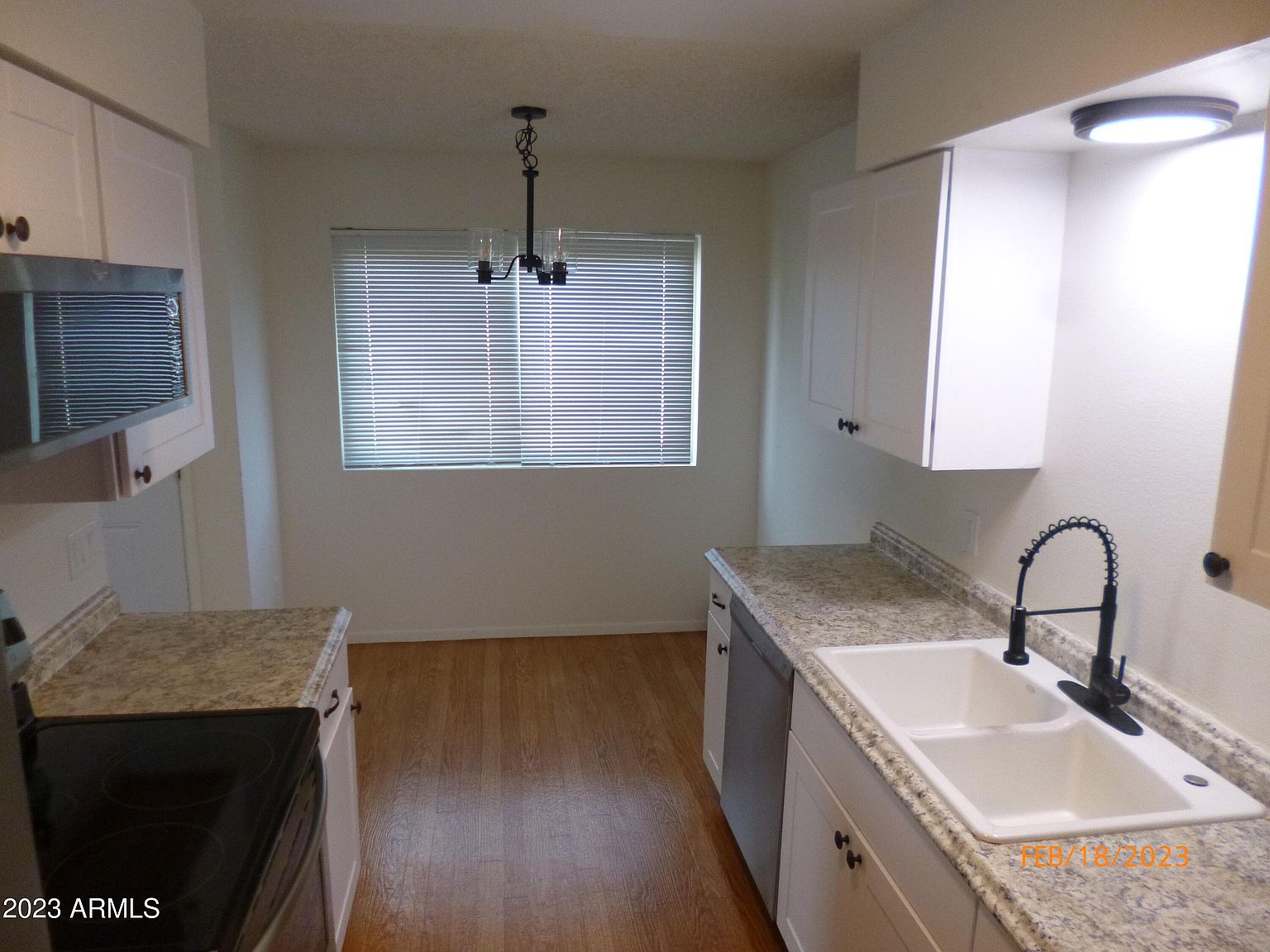 9515 W North Ln photo 5