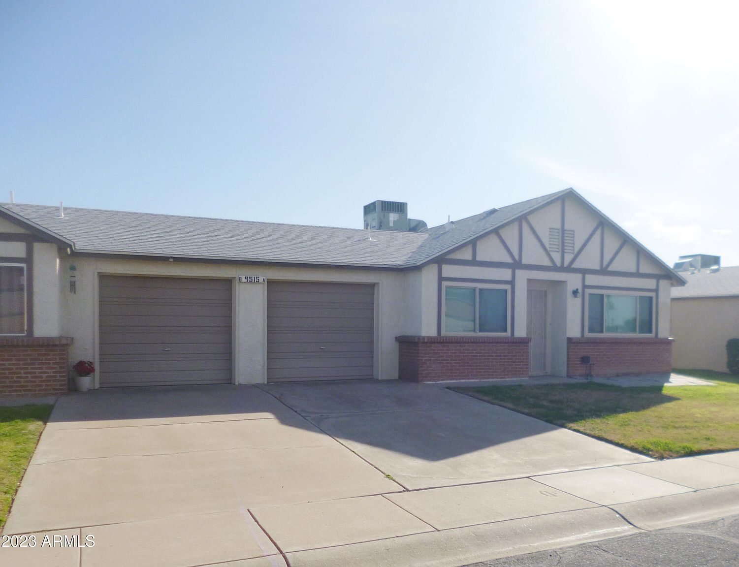 9515 W North Ln photo 2