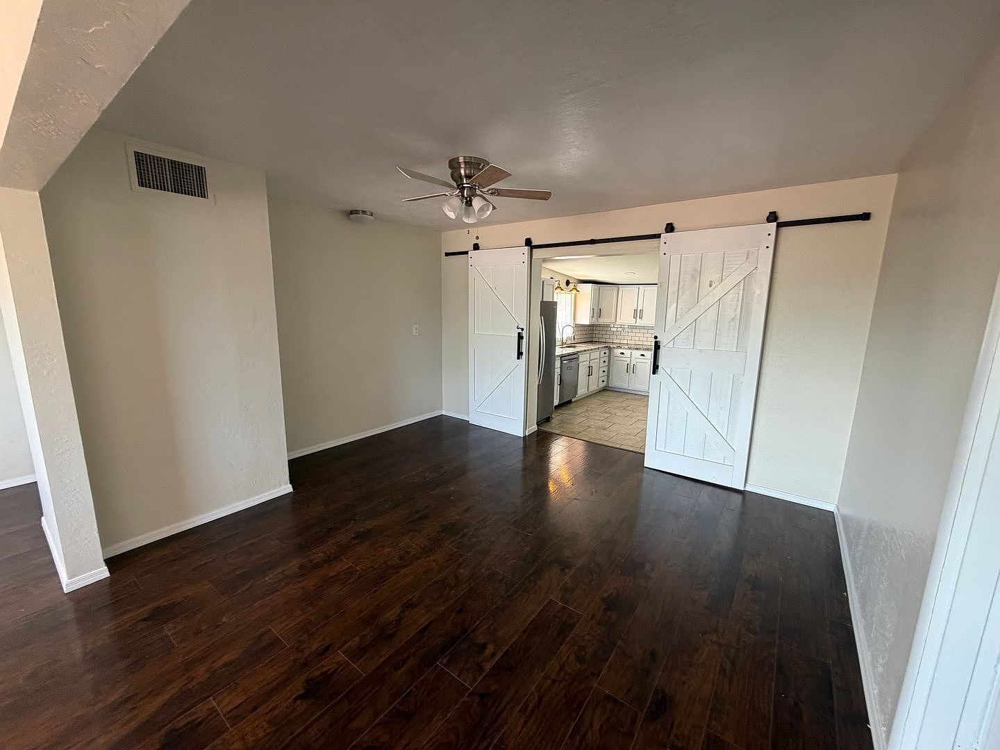 11401 W Duluth Ave photo 3