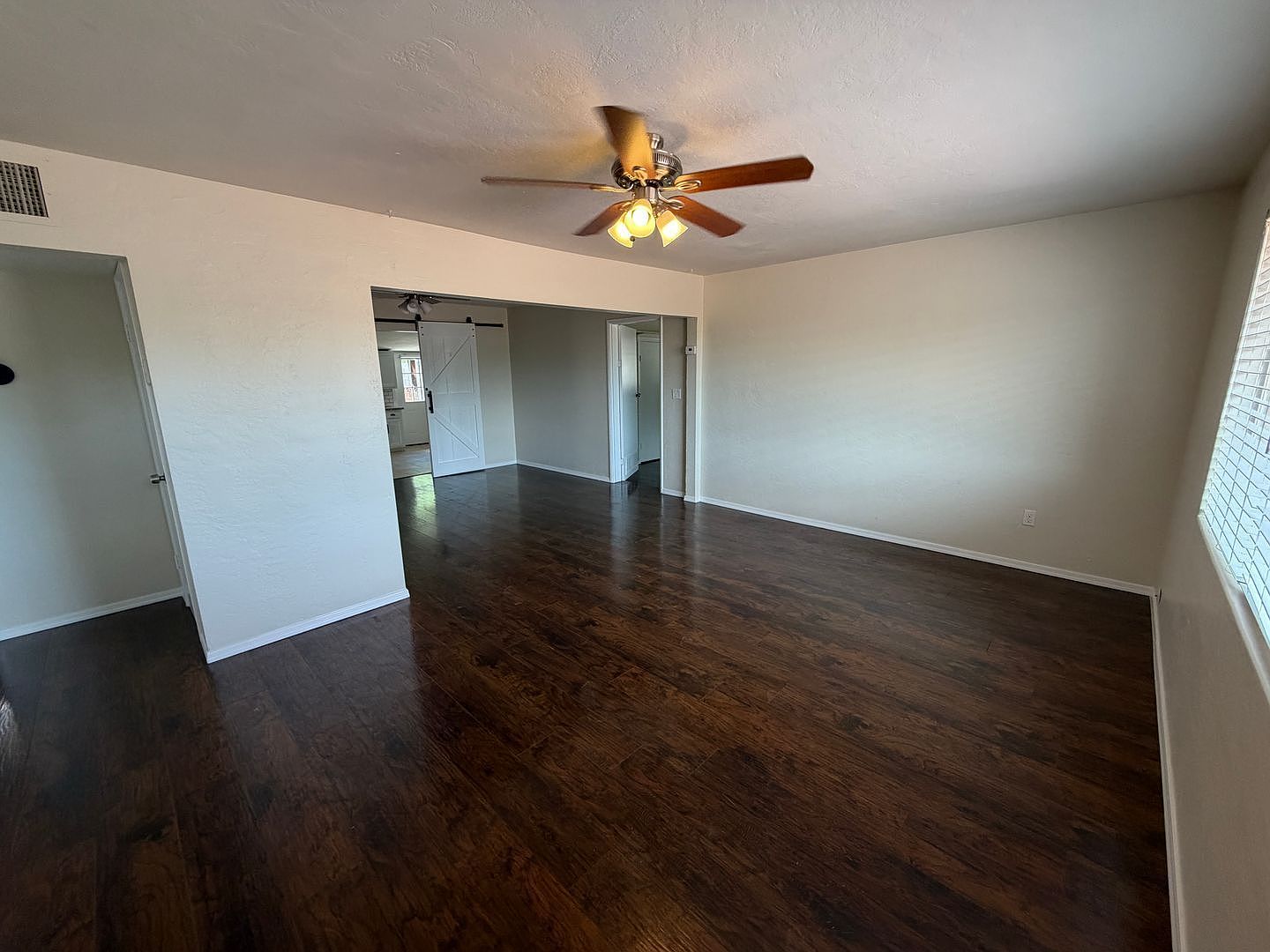11401 W Duluth Ave photo 2