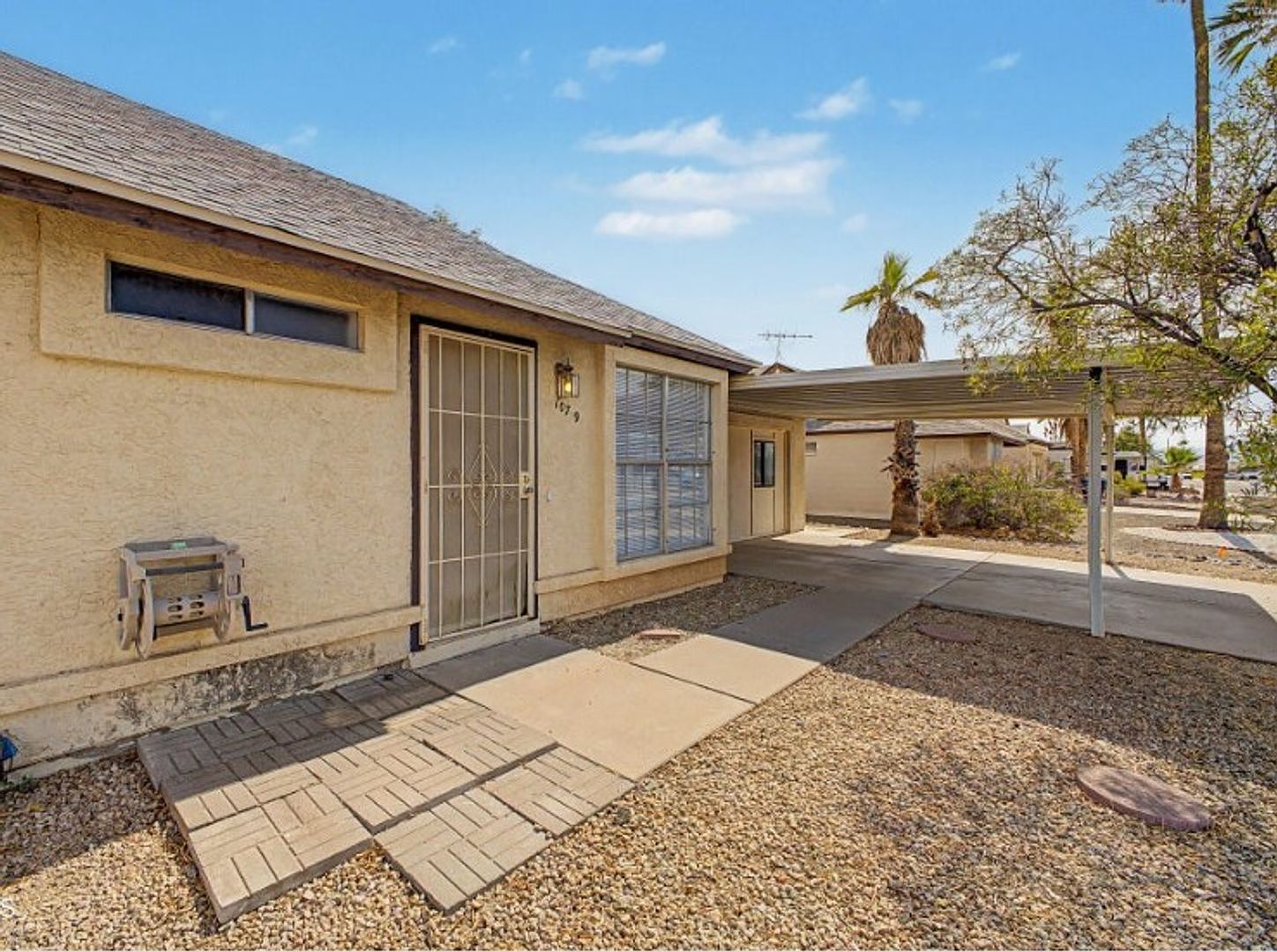 10719 W Vista Ave photo 4