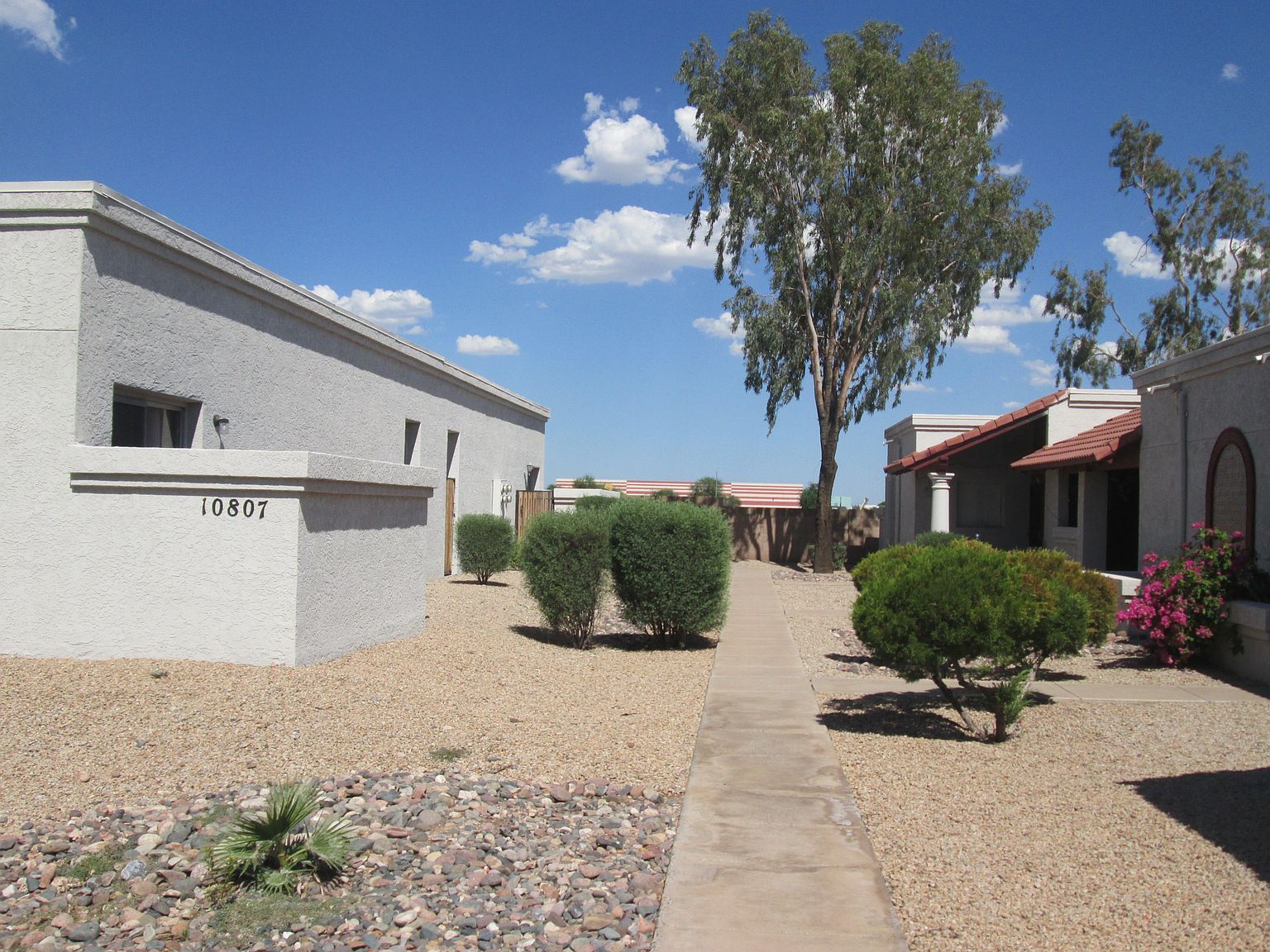 10807 W Northern Ave photo 4