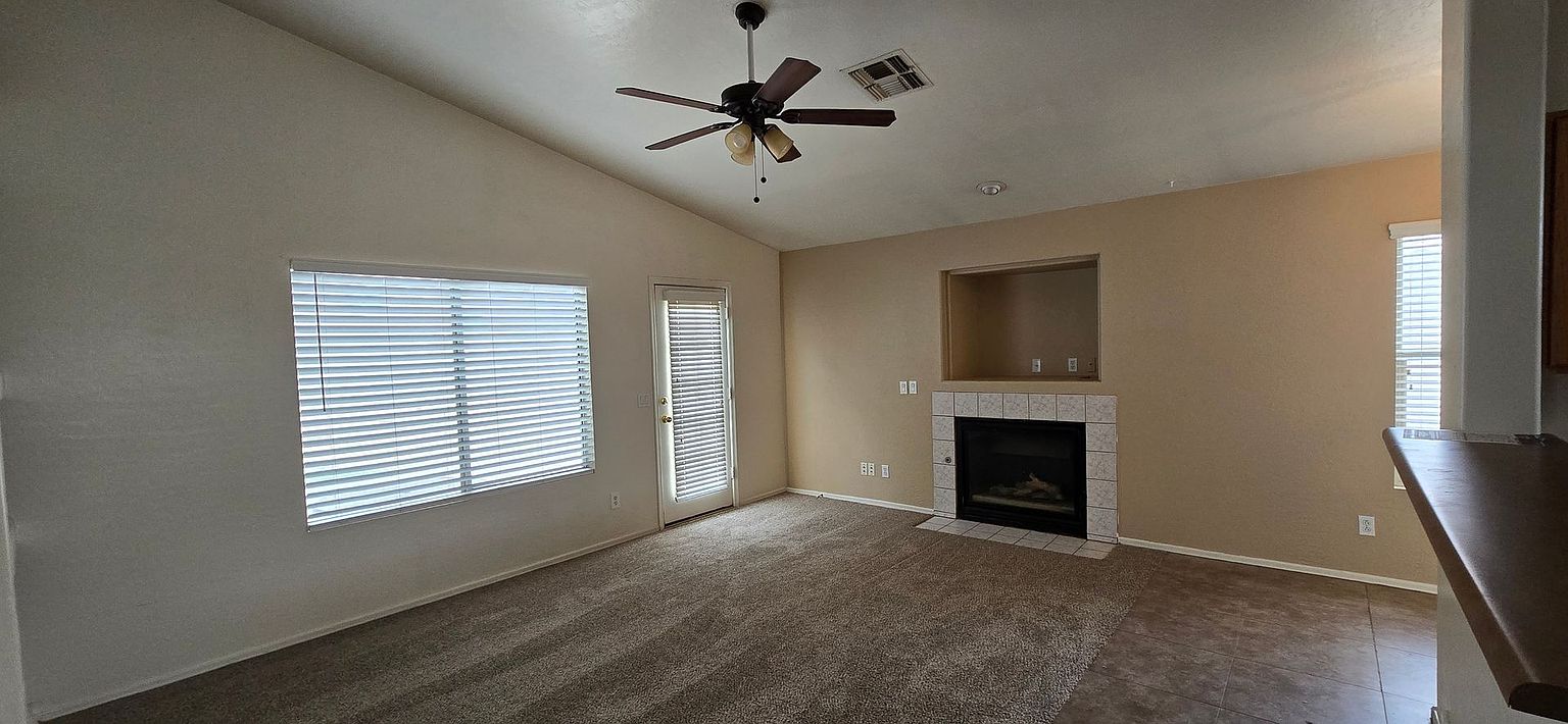 10936 W Vista Ave photo 4