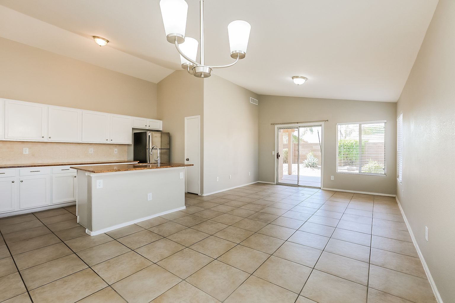 9329 W Beryl Ave photo 5