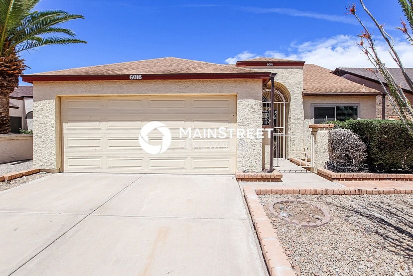 6016 W Desert Cove Ave photo 2