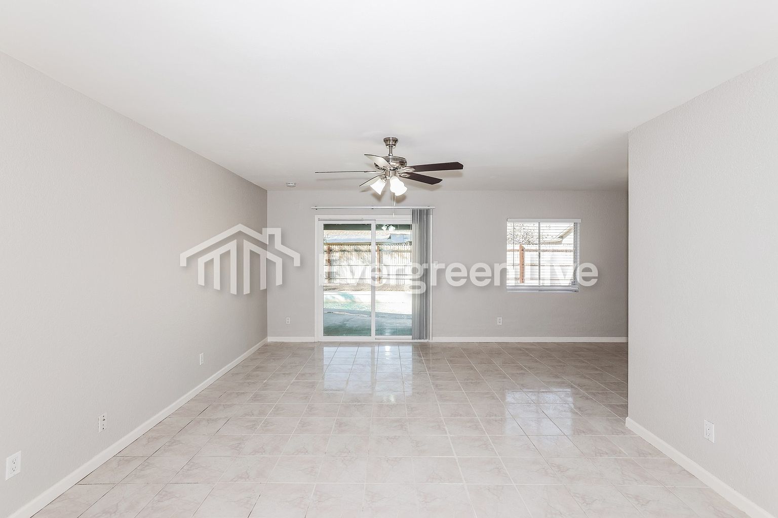 6604 W Christy Dr photo 4