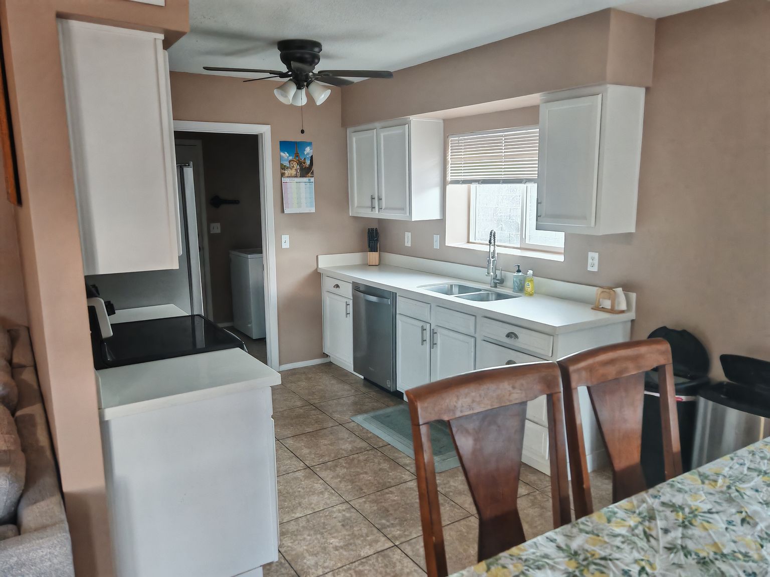 6744 W Cameron Dr photo 2