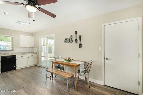 10815 N 72nd Dr photo 5