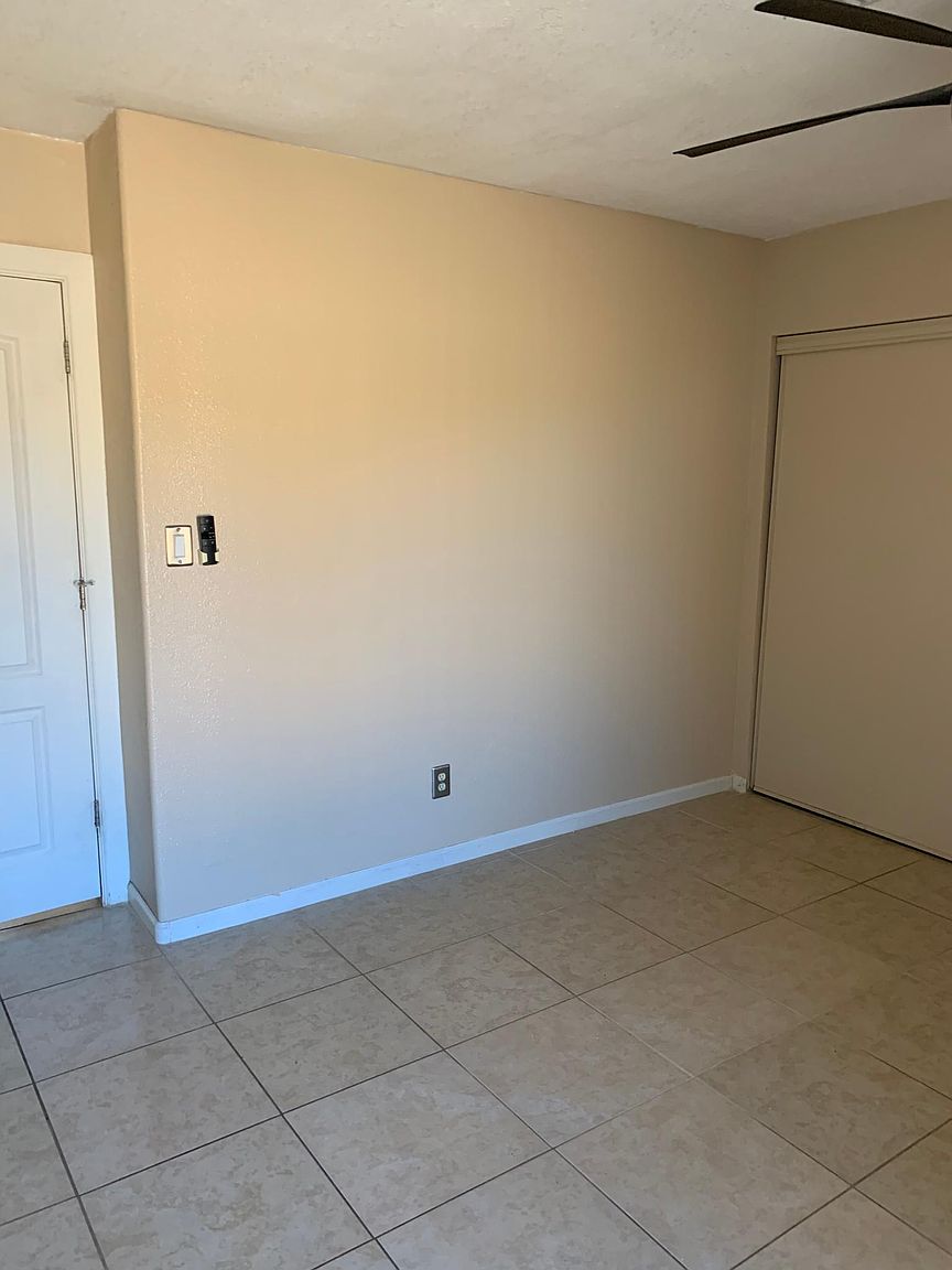 7134 W Becker Ln photo 5
