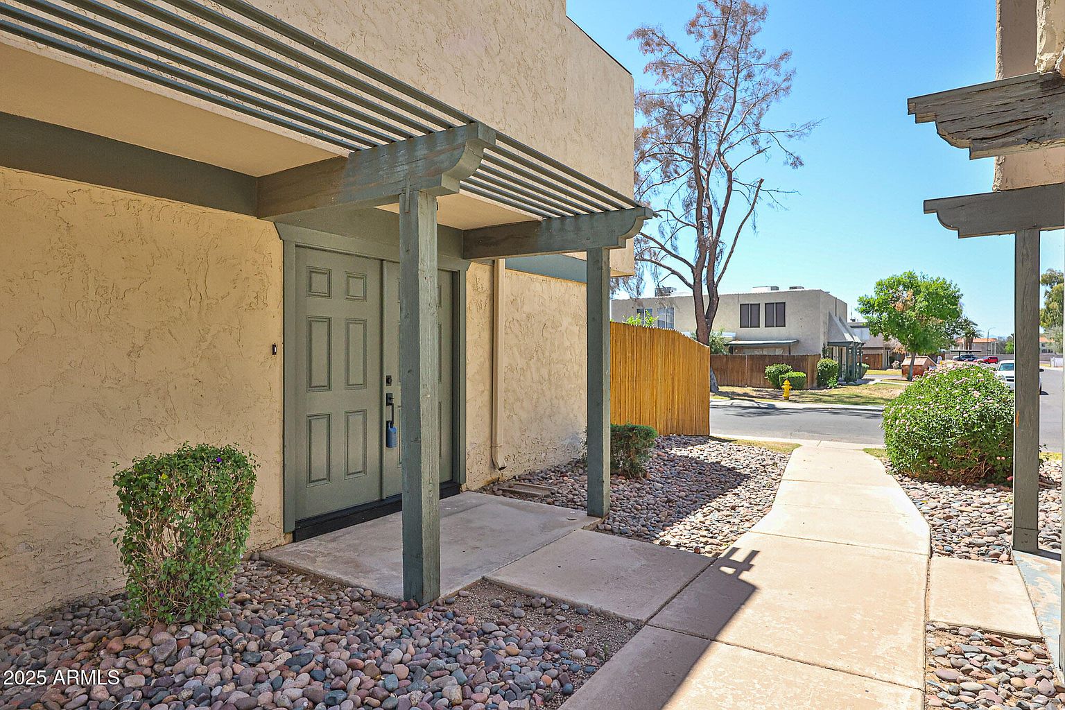 6024 W Golden Ln Glendale, AZ 85302 photo 2