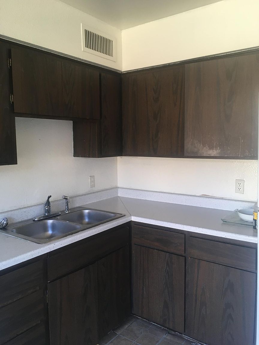 6016 W Laurie Ln photo 2