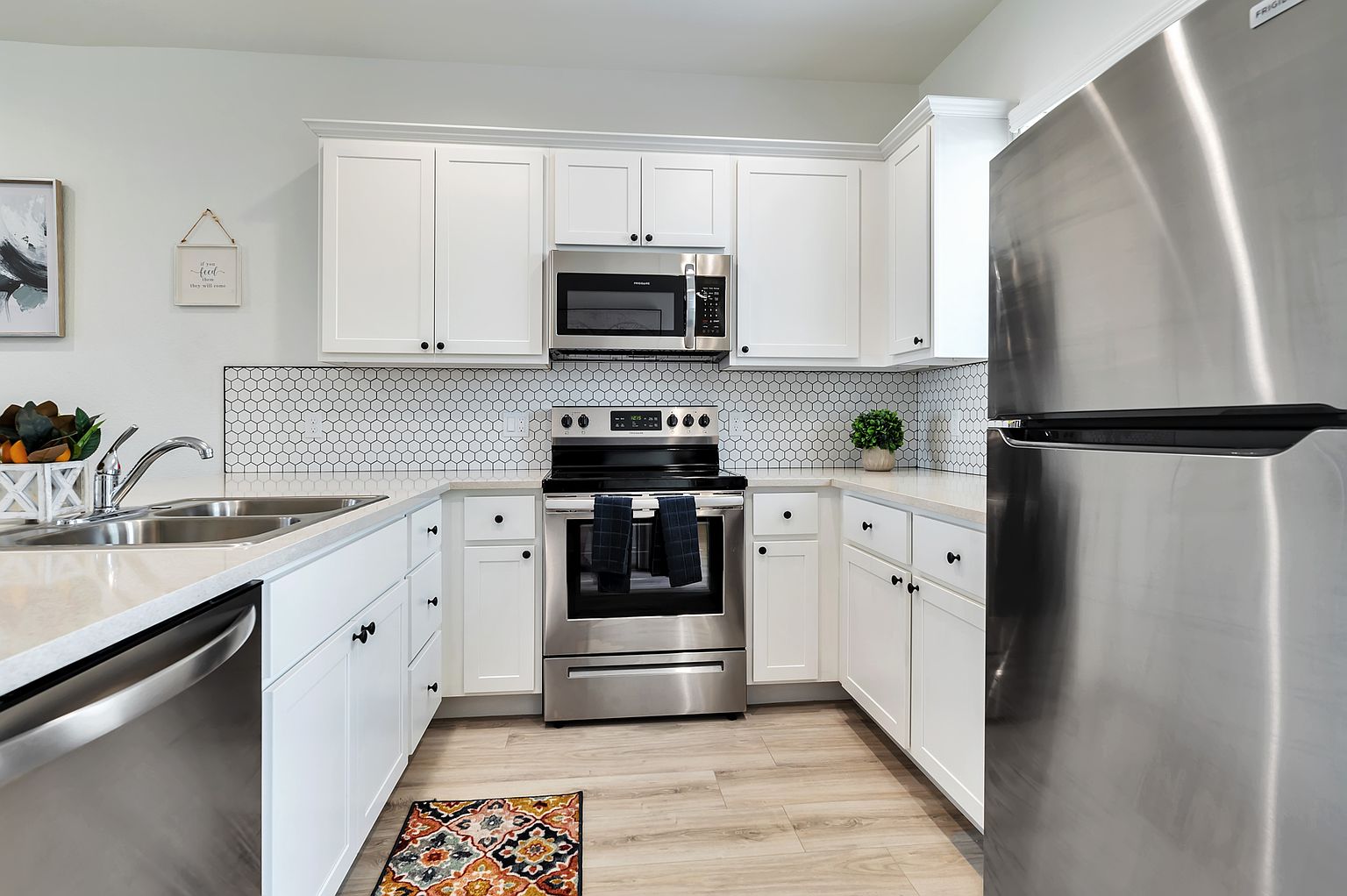 8246 n 61st ave Rentals photo 5