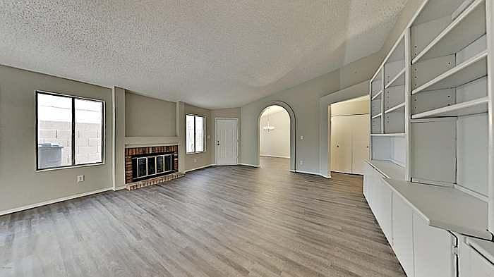 6340 W Golden Ln photo 2