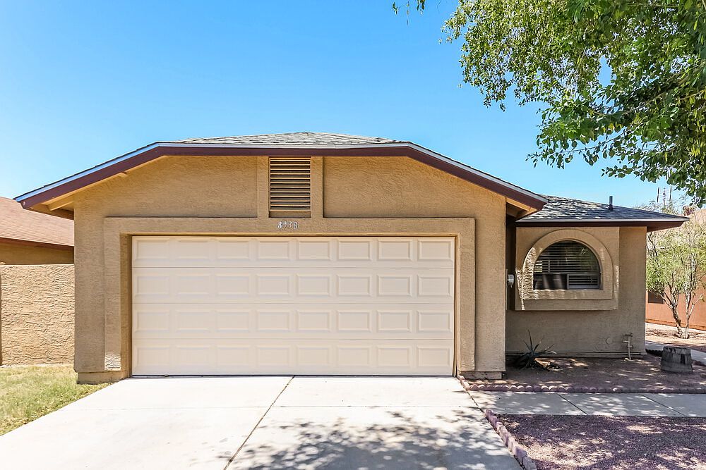8938 N 64th Ln Glendale, AZ 85302 photo 2