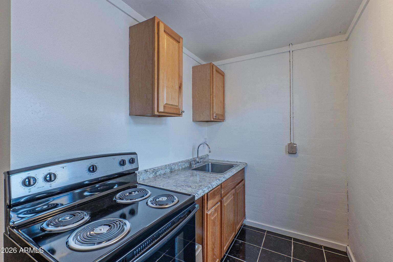 5946 West Myrtle Ave Glendale, AZ 85301 photo 2