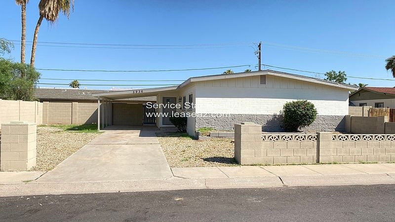 5936 W Seldon Ln photo 3