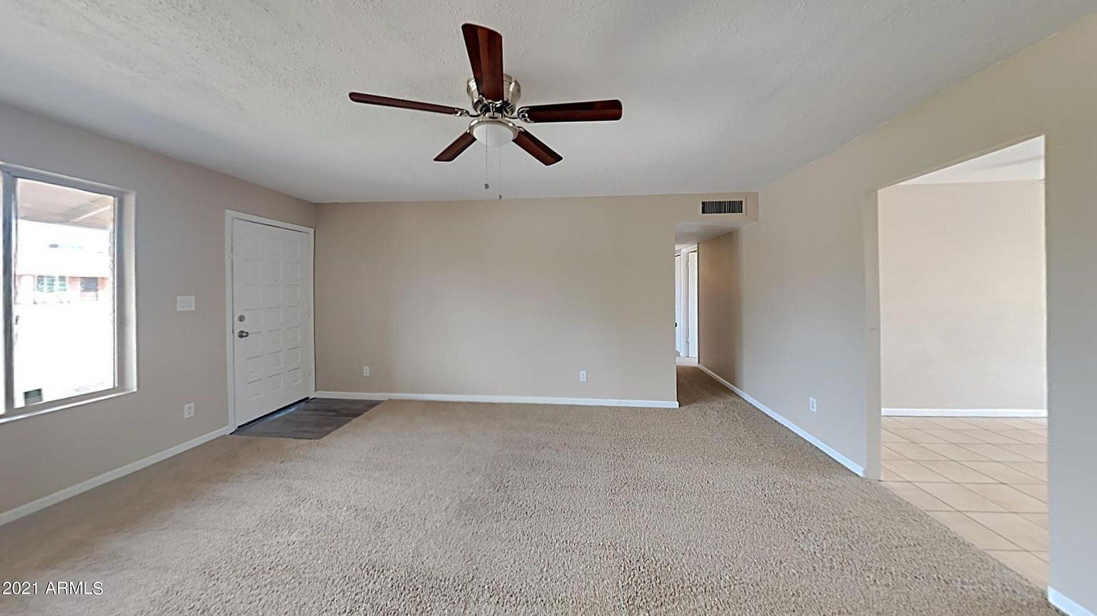 7465 W Cheryl Dr photo 3