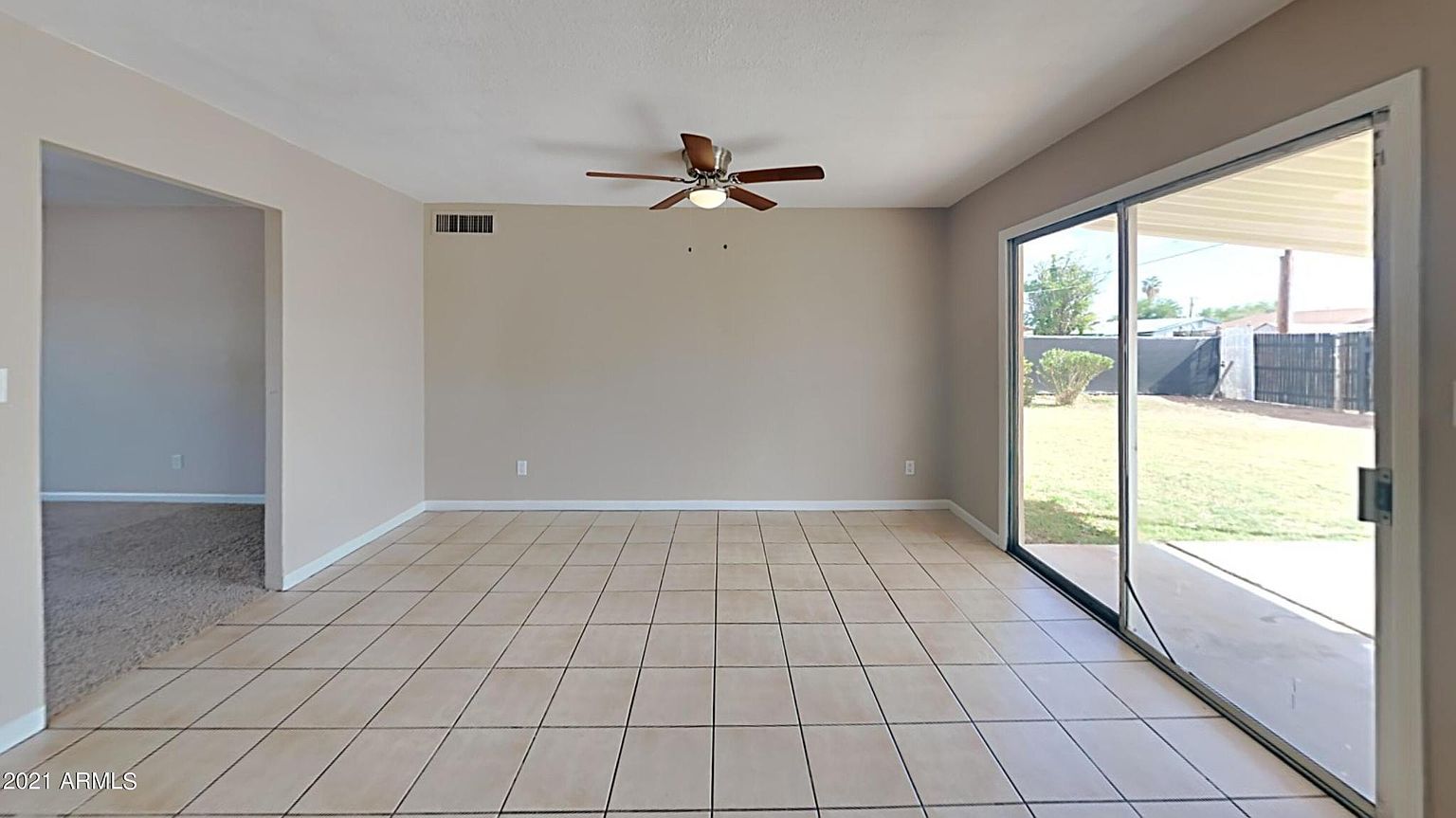 7465 W Cheryl Dr photo 4