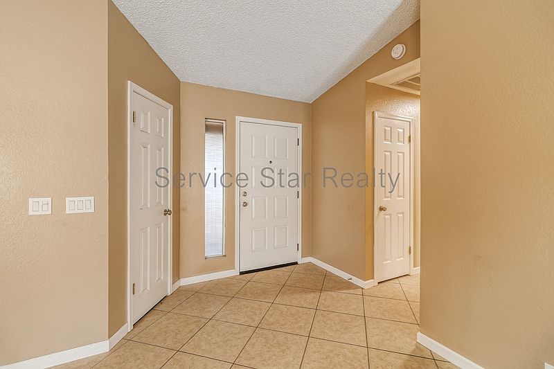 10415 N 63rd Dr Glendale, AZ 85302 photo 5