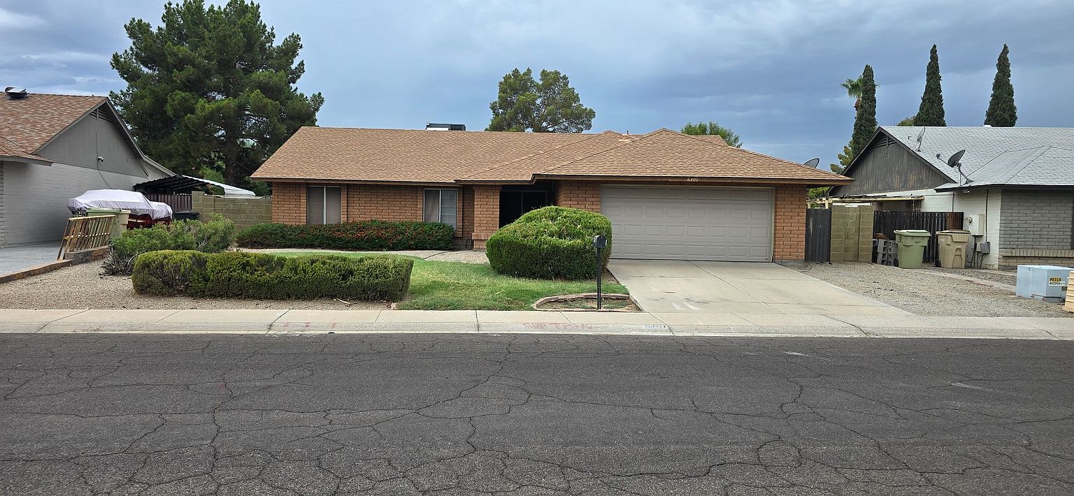 3 Bed House Near Peoria And 67 Ave photo 3