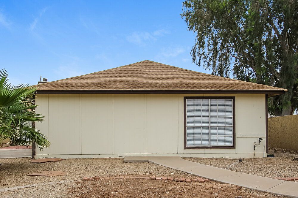 6529 N 74th Dr Glendale, AZ 85303 photo 2