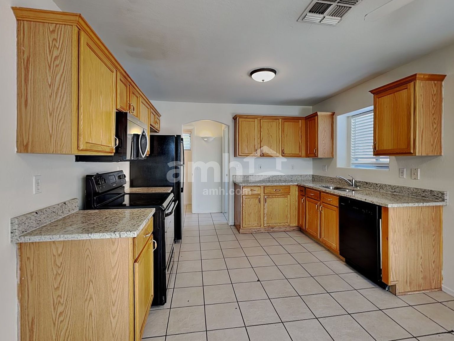 7364 W Ocotillo Rd photo 3