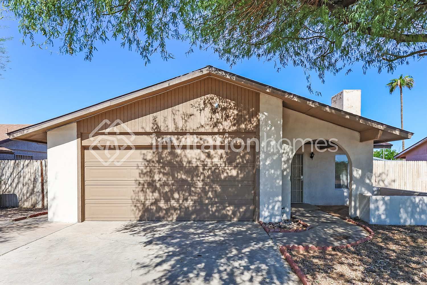 6108 N 71st Dr Glendale, AZ 85303 photo 2