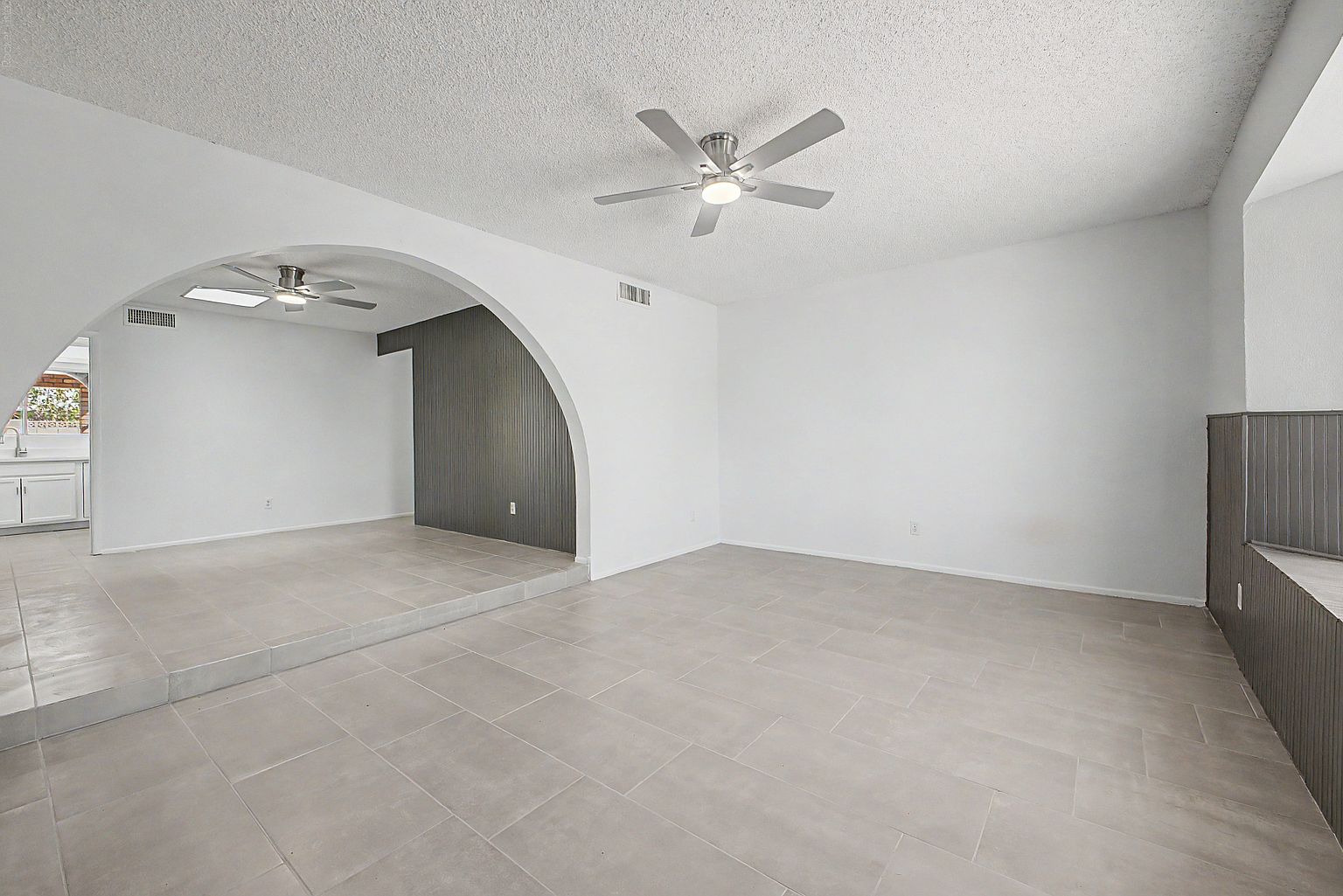 7308 W Keim Dr photo 4